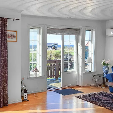 3 Bedroom Stunning In Vanse