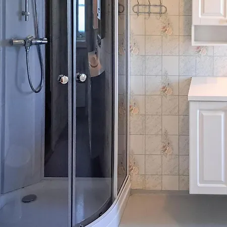 3 Bedroom Stunning In Vanse *