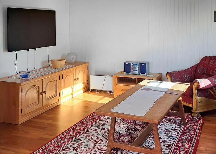 3 Bedroom Stunning In *