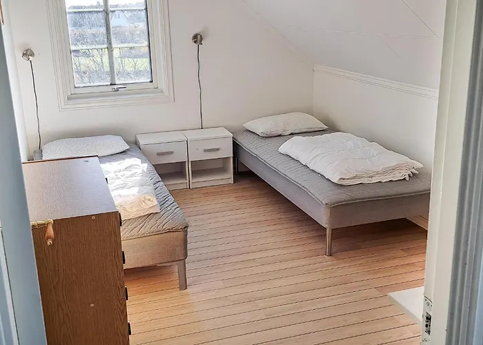 3 Bedroom Stunning In *